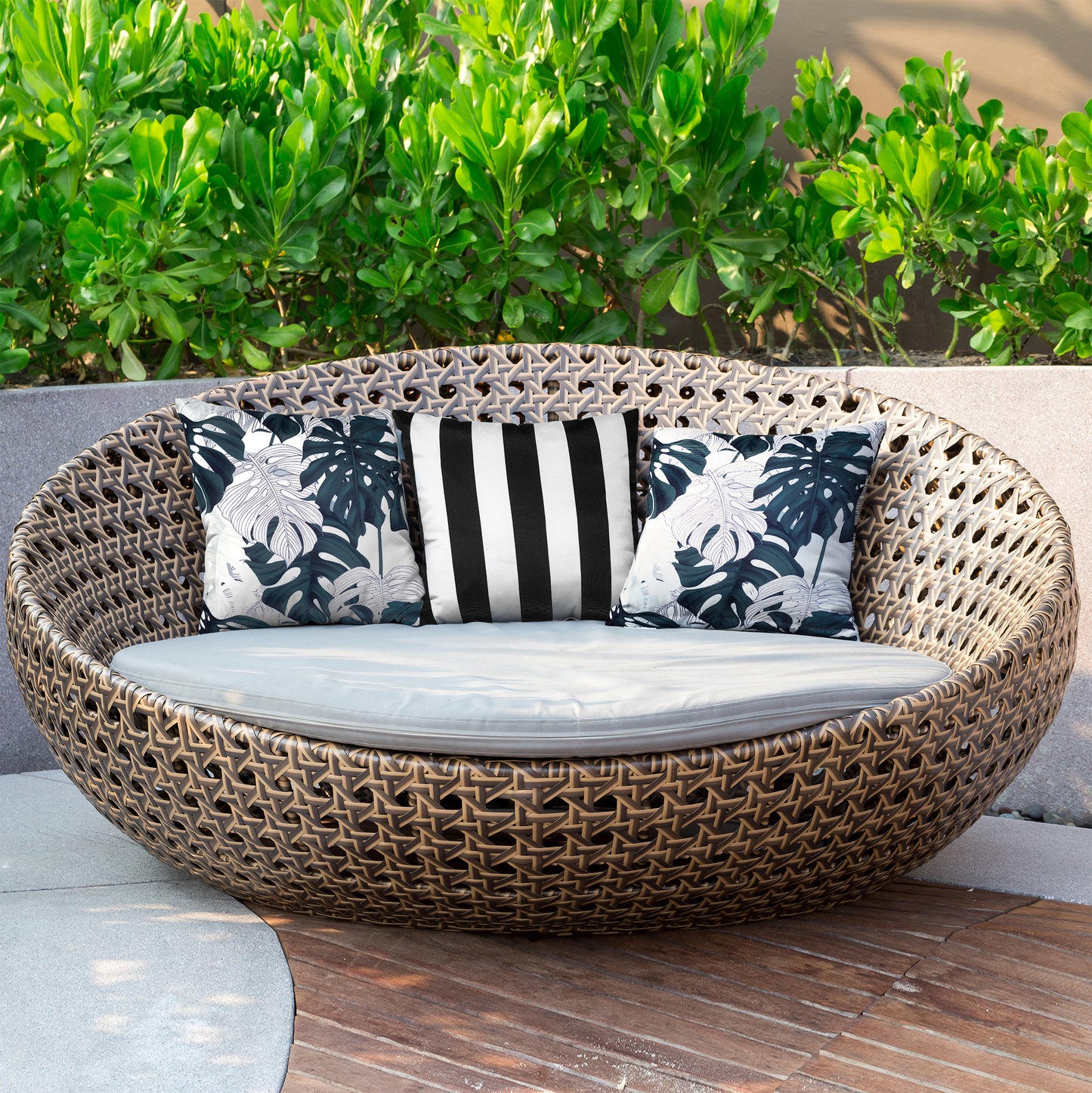 Pack of 2 Tropik Outdoor/Indoor Cushion Covers - Ernest Walters LTD